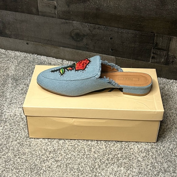 WOMENS YOKI WILLAS 71 LIGHT DENIM EMBROIDERY ROSE SHOES - Picture 3 of 4